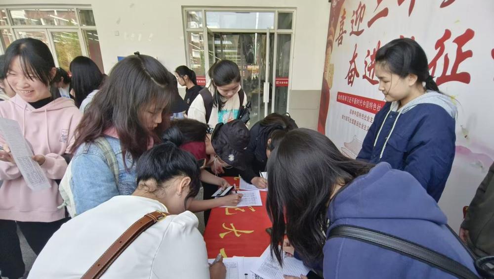 b7031b9eb8374727a67dbfe35ba19784.jpeg b7031b9eb8374727a67dbfe35ba19784.jpeg