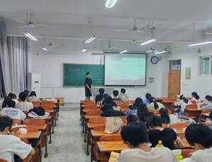 数学与统计学院开展劳动教育宣传周系列活动
