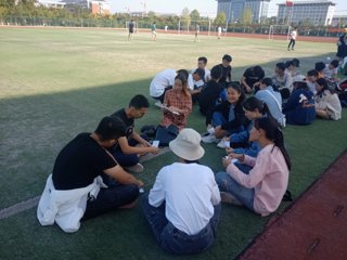 政法学院| 新锐论道，智由慧辩