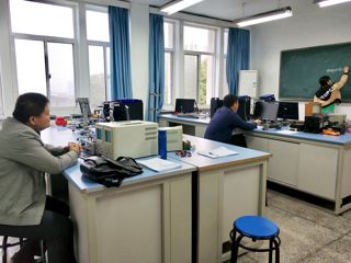 淮北师范大学物理与电子信息学院成功举办首届“光驰杯”师范生教学技能大赛