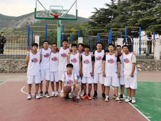 物理与电子信息学院成功举办20级“新生杯”篮球比赛