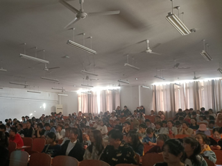 大学生法学研究会“心随影动，与法同行”观影活动