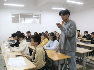 历史文化旅游学院积极参与第一届“秋论杯”复赛