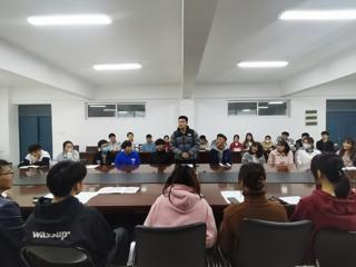 计算机科学与技术学院开展2021级班级骨干交流见面会