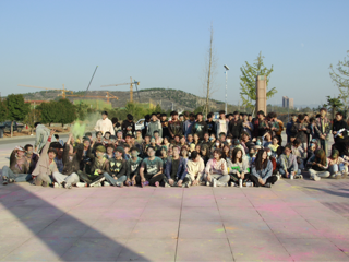 计算机科学与技术学院2020级、2021级计算机科学与技术班级联合举办彩虹乐跑活动