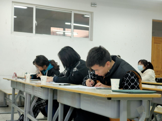 历史文化旅游学院积极参与第一届“秋论杯”大学生辩论赛初赛