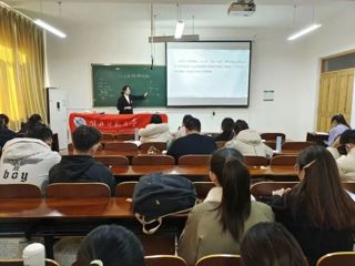 数学科学学院成功举办第三届“桃李杯”师范生教学技能竞赛初赛活动