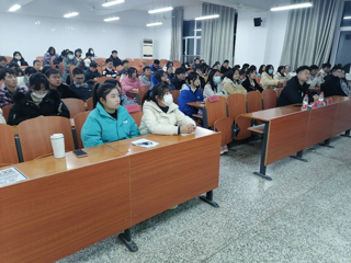 法学院举办艾滋病宣传教育活动