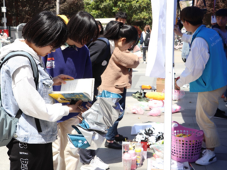 计算机科学与技术学院学生会开展“爱心义卖，春日暖阳”活动