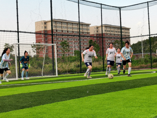 马克思主义学院组队参加校女子五人制足球赛