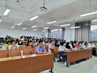 马克思主义学院组织开展“庆祝中国共青团成立一百周年，喜迎二十大”主题团史宣讲活动