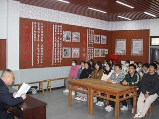 音乐学院联合翰林社区开展“讲好人故事 学雷锋精神”主题宣讲活动