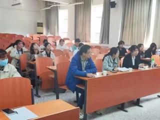 马克思主义学院开展“马克思主义经典诵读之书籍推荐”活动