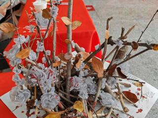 马克思主义学院中国特色社会主义理论研究会组织开展“秋叶绘梦”活动