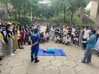 生命科学学院组织开展安全急救培训活动