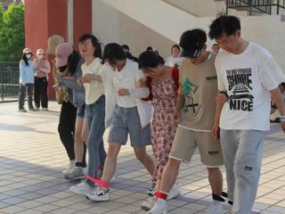 经济与管理学院学生会成功举办心理趣味运动会