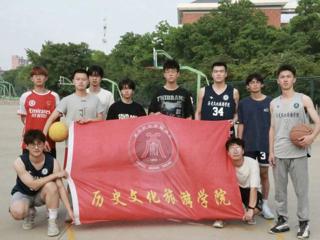 2024届毕业生文明离校活动之历史文化旅游学院举办欢送毕业生篮球送别赛