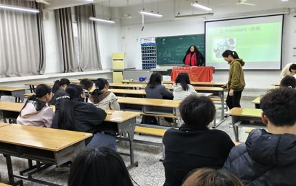 外国语学院学生社团开展英语角活动